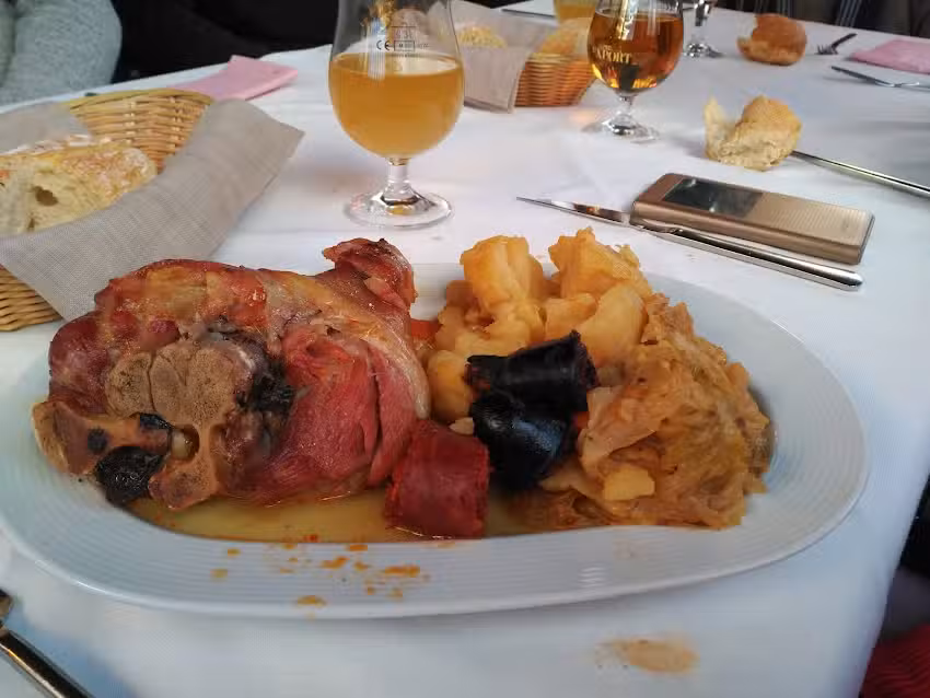 Bar Restaurante Del Caz