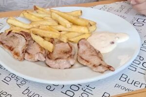 Bar Restaurante del Club N&aacute;utico Mirantes de Luna