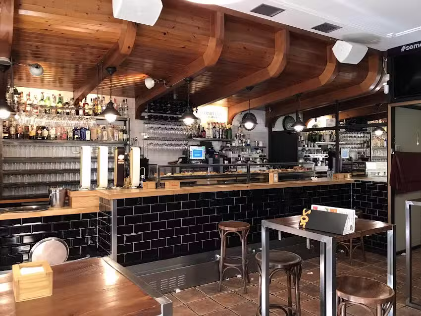 Bar Restaurante El Somat&eacute;n