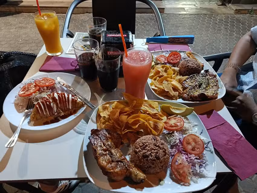 Bar & Restaurante FOG&Oacute;N MESTIZO