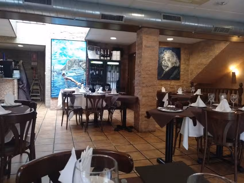 Bar Restaurante Gin&eacute;s