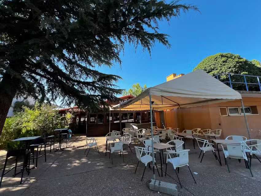 Bar Restaurante La Arboleda