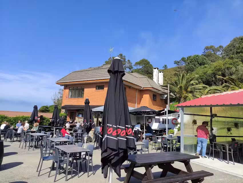 Bar Restaurante La Barquera