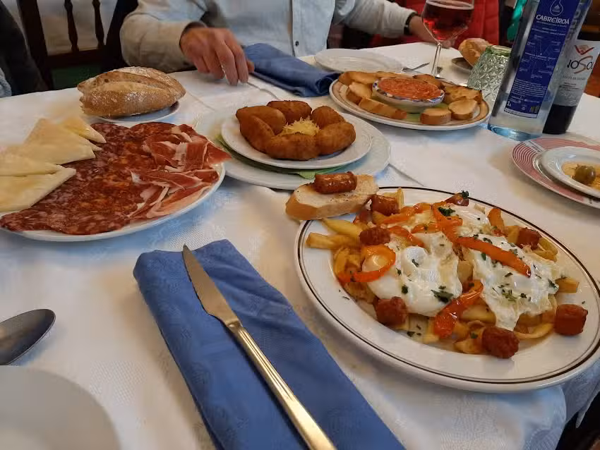 Bar restaurante La Caba&ntilde;a