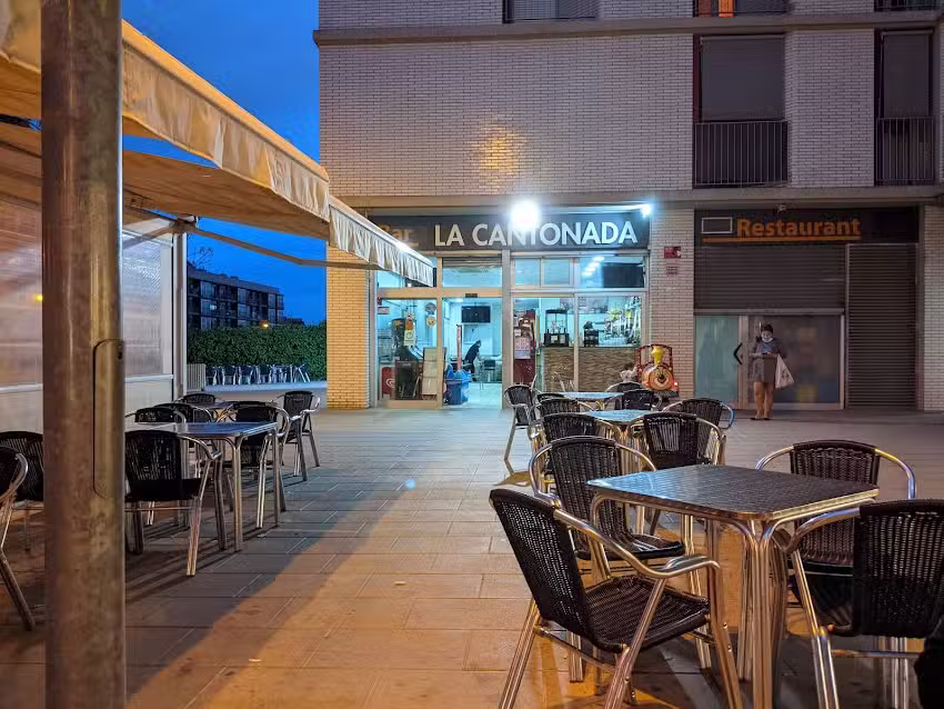 Bar Restaurante La Cantonada