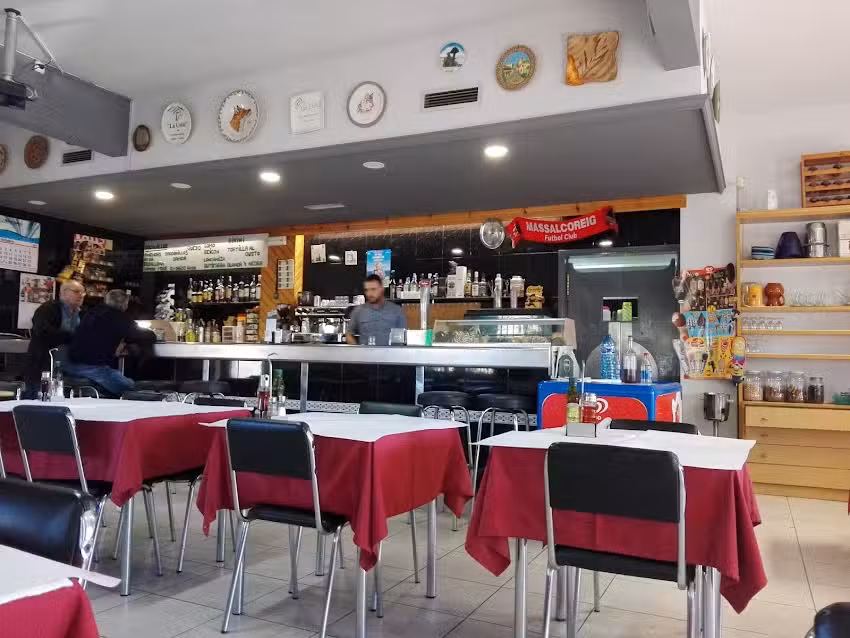 Bar Restaurante La Cobil