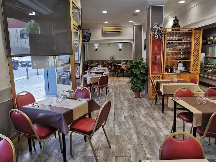 Bar-restaurante la cuina Manolo y Carmen