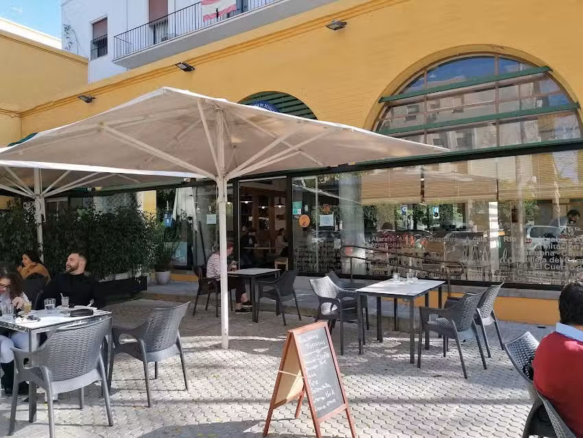 Bar-restaurante La Hoster&iacute;a del Prado