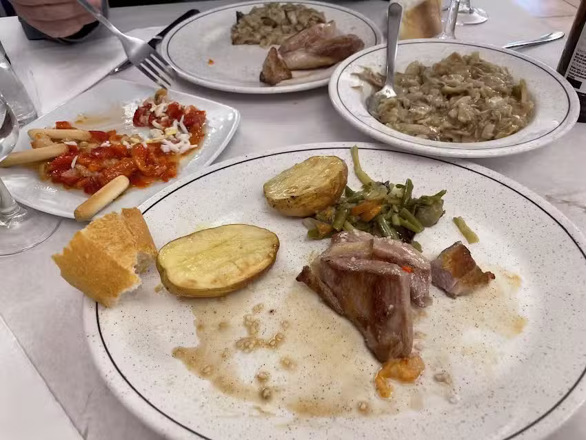 Bar restaurante La Hoz