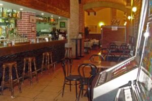 Bar Restaurante La Plazuela