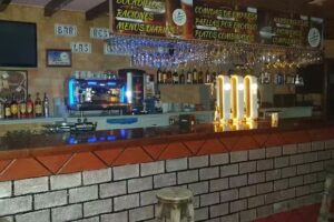 Bar Restaurante Las Ca&ntilde;as