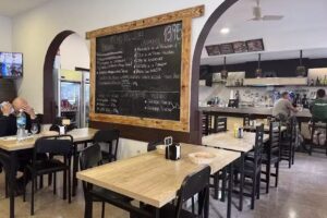 Bar – Restaurante Les Rodes