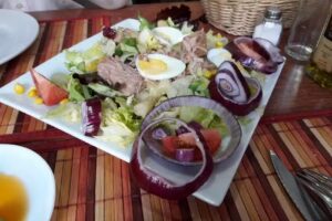 Bar restaurante Macarena.huevos de avestruz