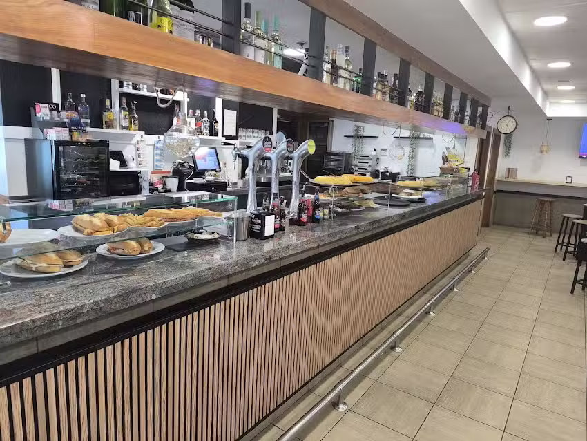 Bar Restaurante Mercairu&ntilde;a