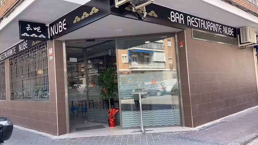 Bar restaurante nube