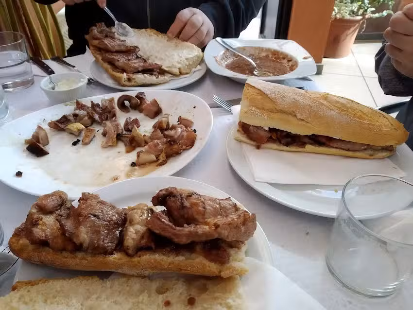 Bar restaurante N&uacute;&ntilde;ez