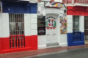 Bar restaurante Pica pollo Dominicano