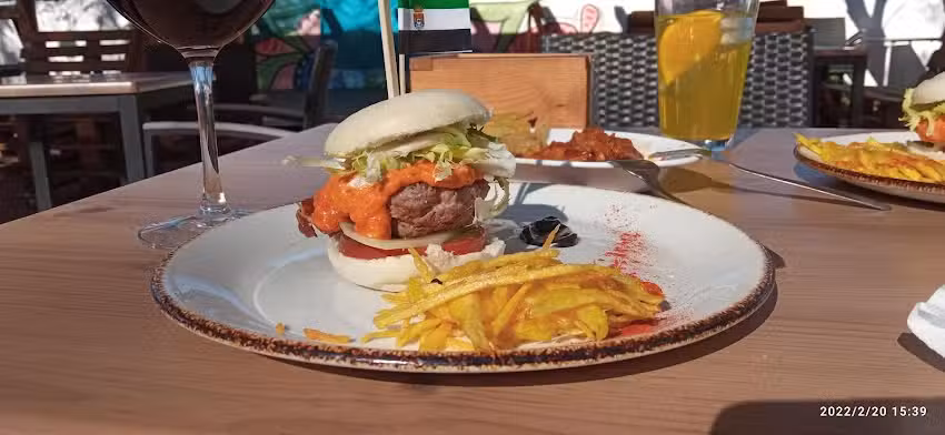 Bar Restaurante Piscina Malpartida de C&aacute;ceres