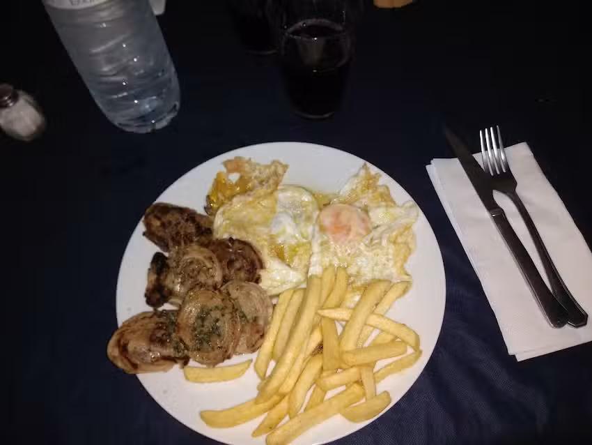 BAR RESTAURANTE PISCINAS