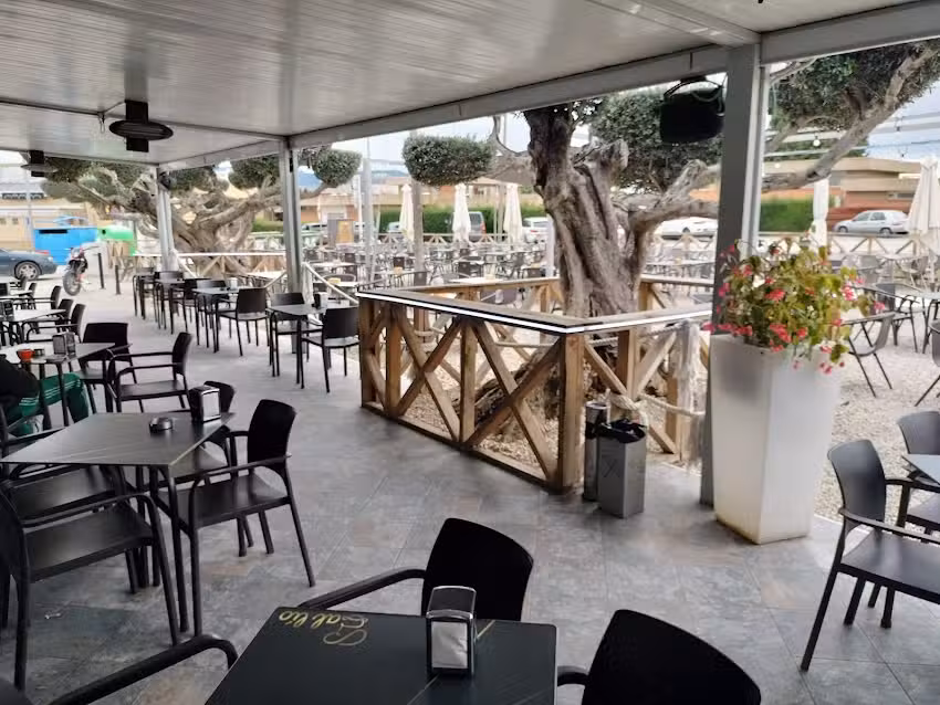 Bar restaurante RIUS (antes AL LIO)