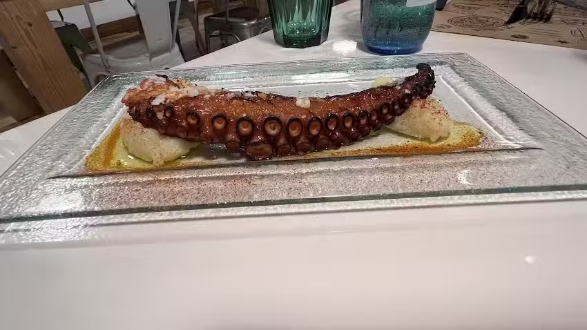 Bar restaurante Tirana Cafe Alboraya