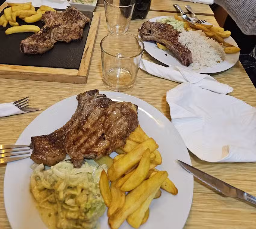 Bar Restaurante &ndash; Tributo a mis ra&iacute;ces