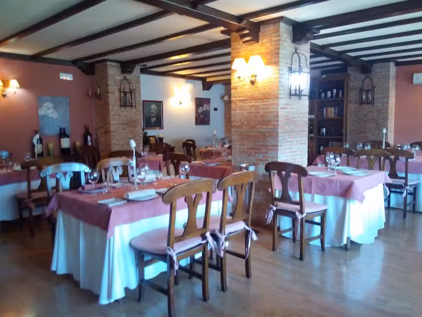 Bar restaurante Vi&ntilde;a La Mazuela