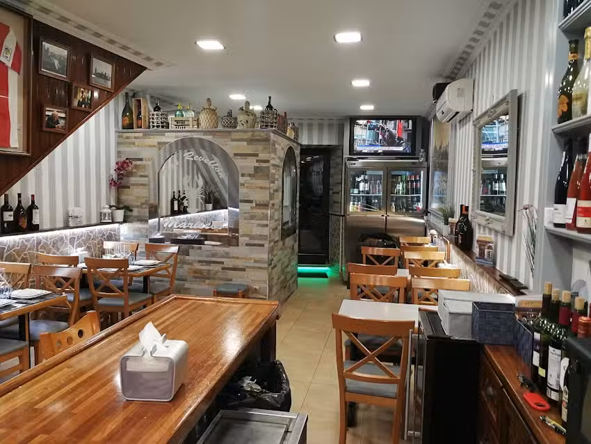 Bar Revell&oacute;n