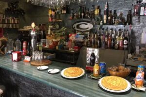 Bar Ruyra (asador de pollos para llevar)