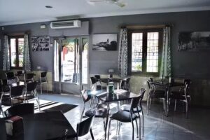 Bar Sa Pla&ccedil;a Santa Maria