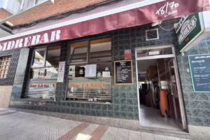 Bar Sidrer&iacute;a La Sala