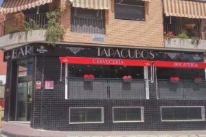 Bar Tapacubos