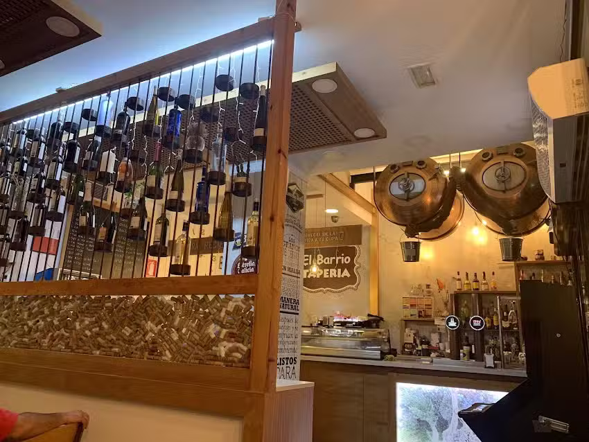 Bar Taper&iacute;a El Barrio