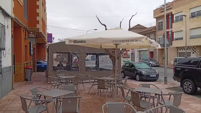 Bar Taper&iacute;a El Llano