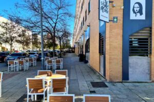 Bar &ndash; Terraza La Cucamona