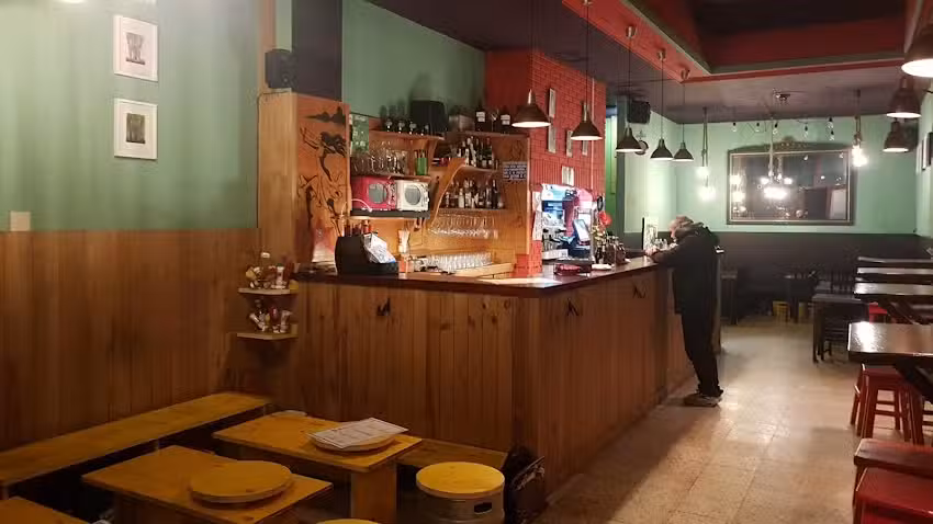 BASATI PIZZAK Restaurante