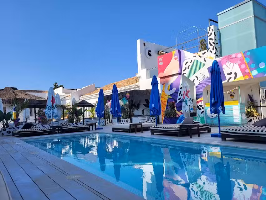 Beach Club &ndash; Pelikano Unusual Club
