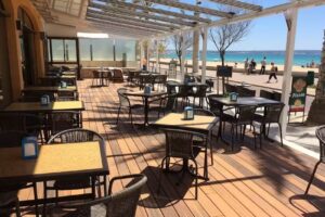 Beach Club y Cocktail Bar La Pedrisa