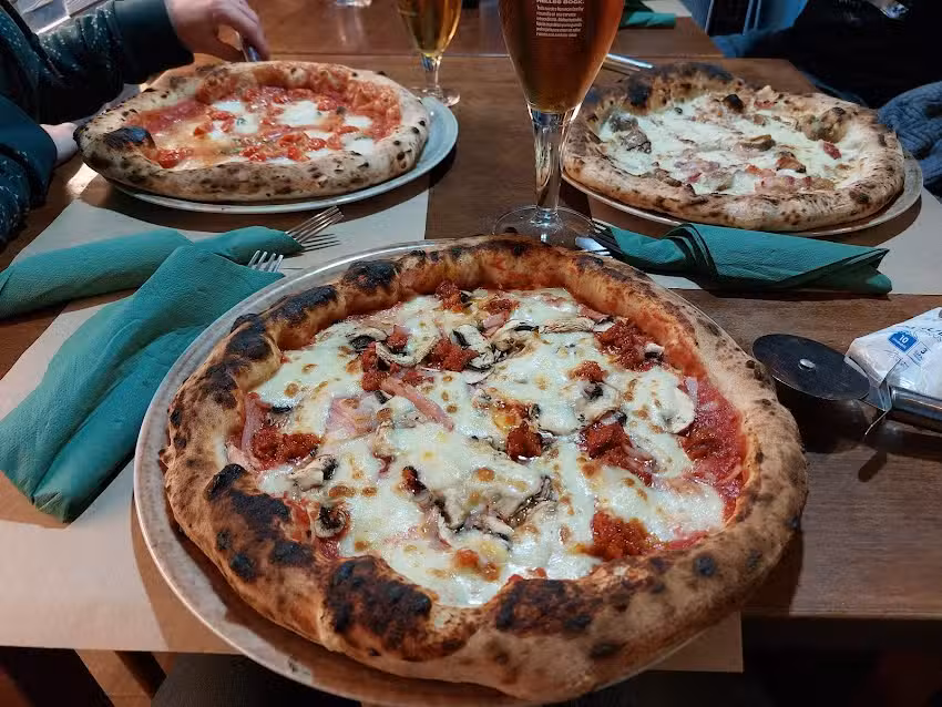 Bella Part&eacute;nope Pizzer&iacute;a