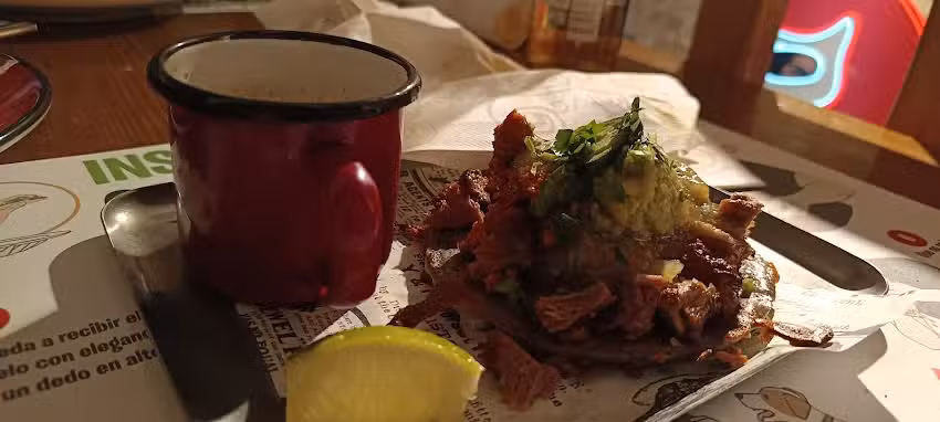 Bellaco | Taquer&iacute;a de barrio &ndash; Comida mexicana