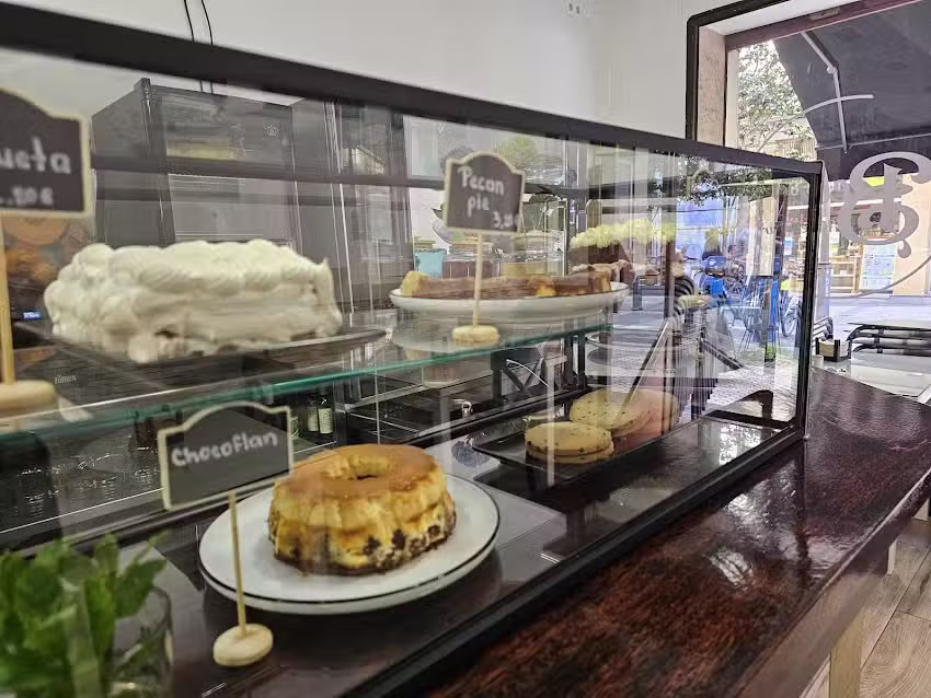 Bel&uacute; Kaf&eacute;