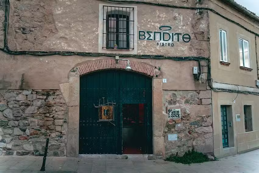 Bendito Bistr&oacute; (antigua Ermita de San Ildefonso)