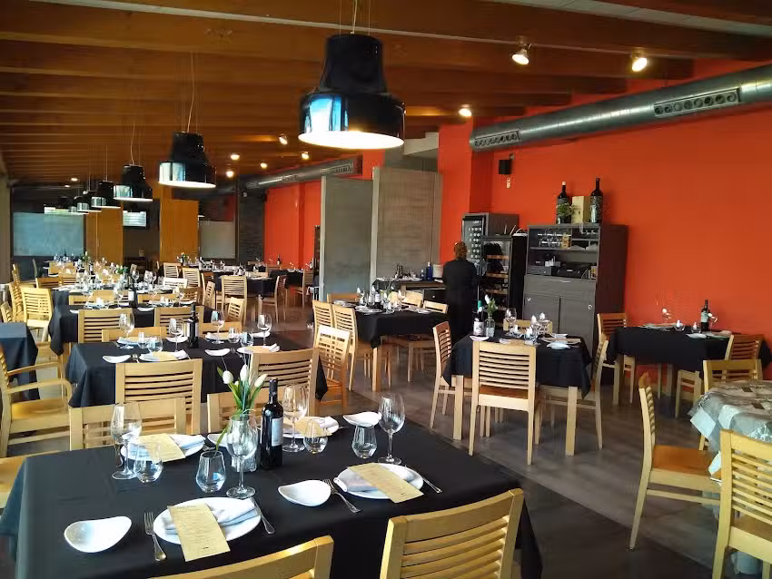 Bistr&oacute; Casa y Tinelo