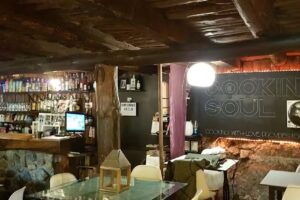 Bistr&oacute; Kanguro Truchero