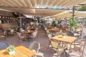 Blackbeard&acute;s Beach Bar & Grill