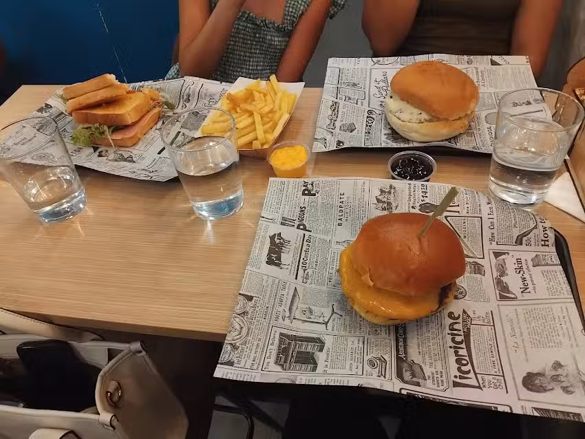 Bocater&iacute;a Boliche