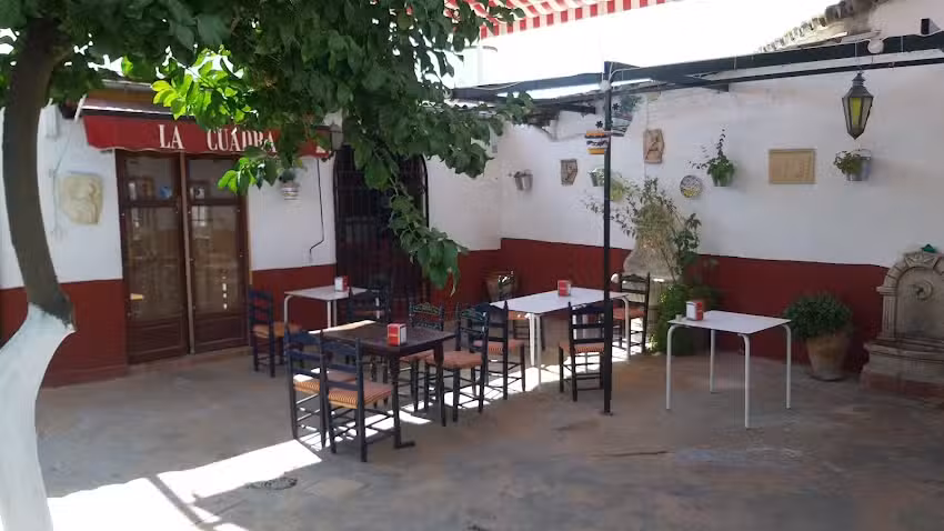 Bodega el Mirador.