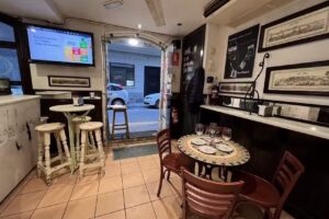 Bodega La Peninsular