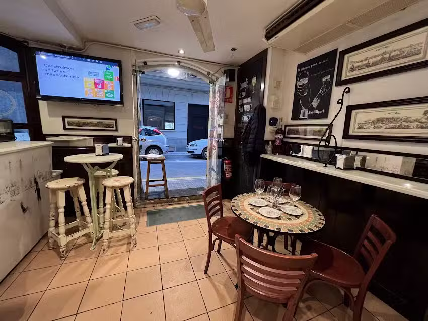 Bodega La Peninsular