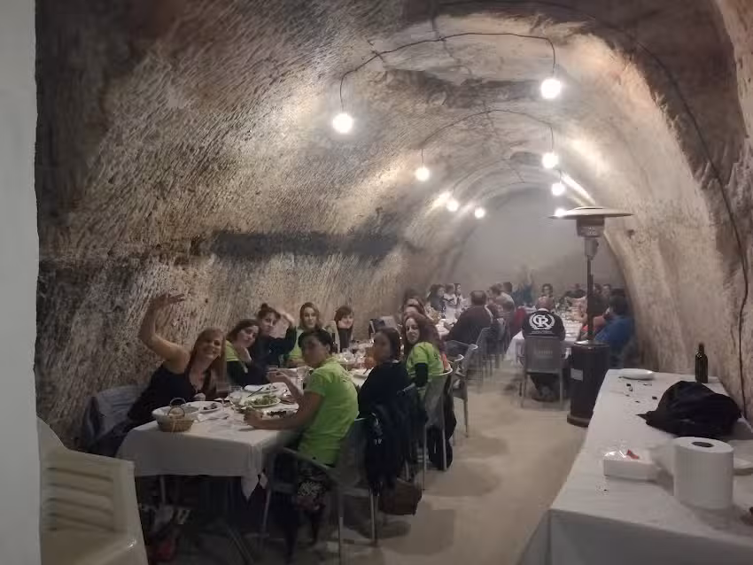 Bodega Mes&oacute;n Hornillos